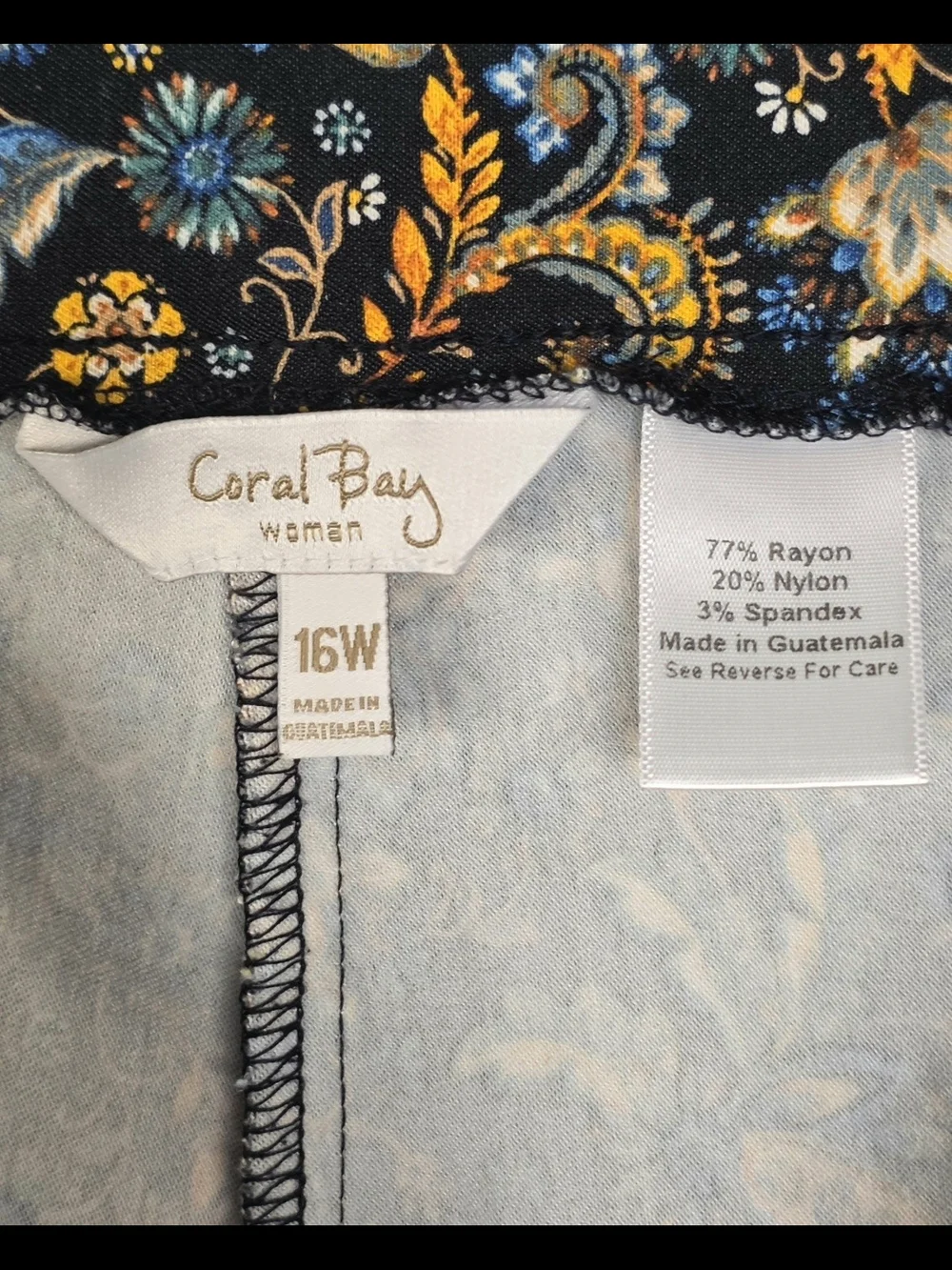 Coral Bay Women's Stretch Resortwear Summer Fall Floral Crop Capri Pants Sz 16W - Picture 2 of 6